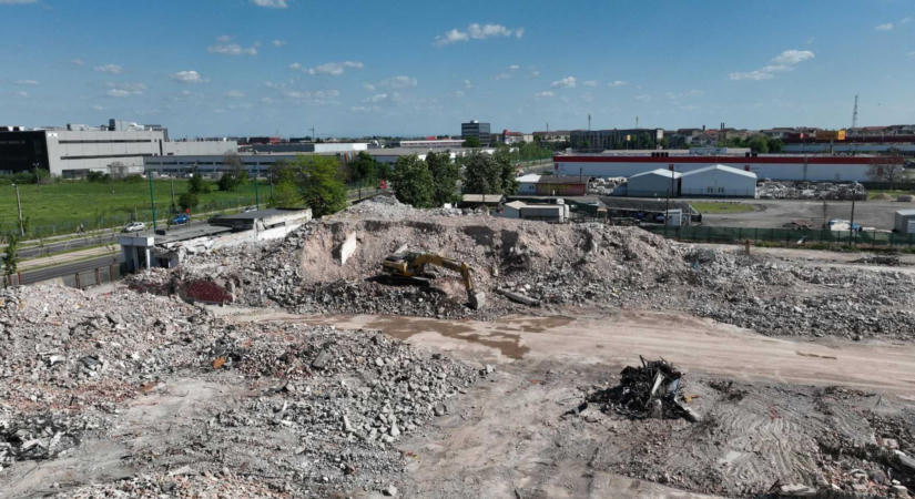 Újabb gyár helyén épül lakópark