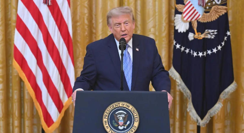 Váratlan fordulat: Trump leállította a dél-koreai hadgyakorlatot
