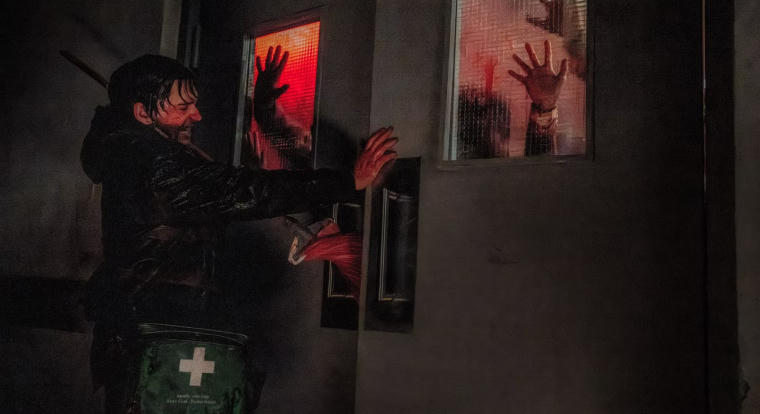 A T-vírus olyan elváltozásokat idéz elő a Resident Evil-filmben, amit a játékokban nem láthattunk