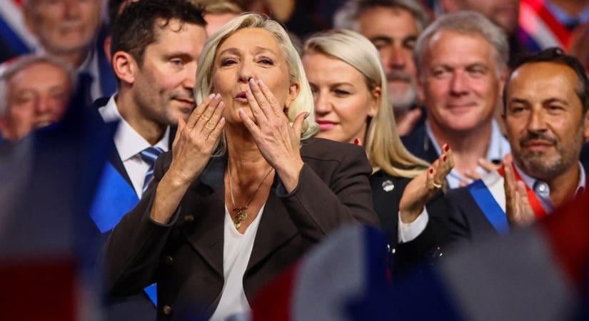 Macron tízéves korszaka után összeomlott a centrum: Le Pen átveheti az Elysée-palota kulcsait