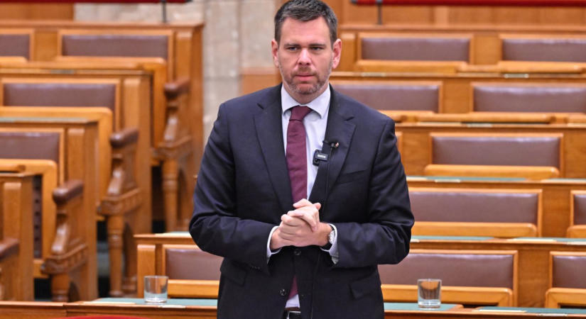 Vitézy Dávid: 59 milliárd forintot fizet vissza a Duna Aszfalt a mohácsi híd előlegéből