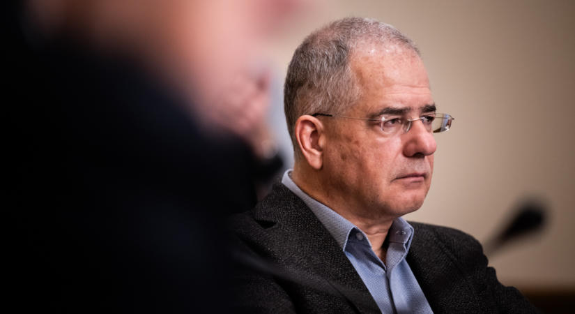 Kósa Lajost is meghallgatja az MNB-botrányt vizsgáló bizottság