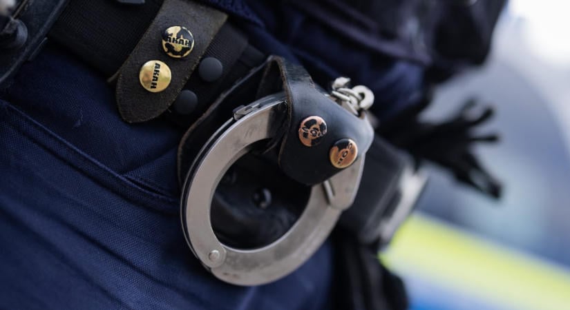 Volt feleségével összejátszva fosztotta ki az önkormányzati kasszát a fideszes Tasó László rokona az ügyészség szerint