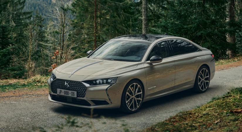 Új fejegységgel, plug-in hajtással bővült a DS 9 tudása